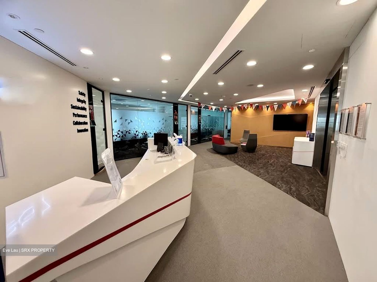 Gateway East (D7), Office #603565701